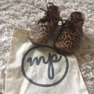 Mon Petite Leopard Oxfords - Size 5